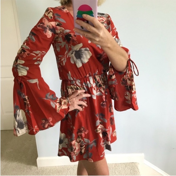 Floral Bell Sleeve Mini Dress - Picture 7 of 7